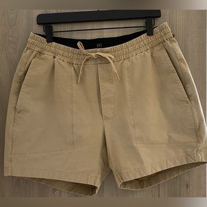 Lululemon 5” Mens Bowline Khaki shorts